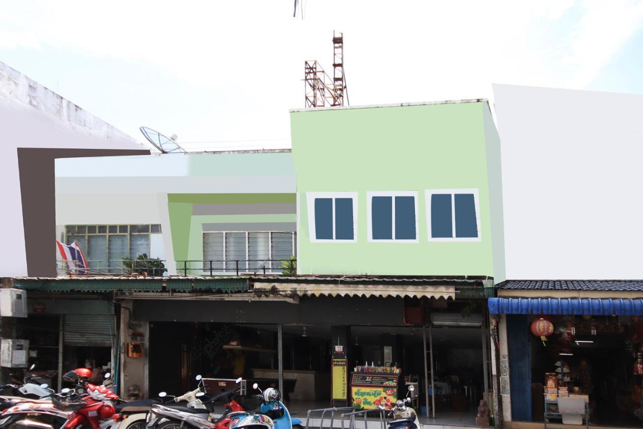 Oyo 1054 Phuket Backpacker Hostel Exterior photo