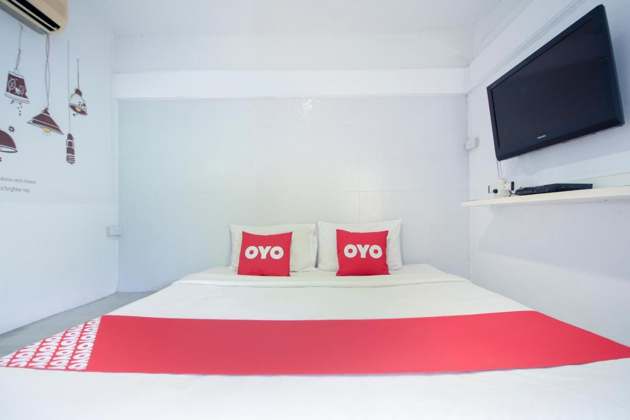 Oyo 1054 Phuket Backpacker Hostel Exterior photo