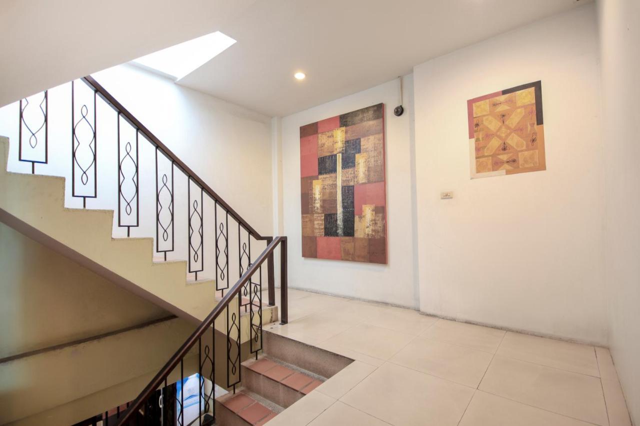 Oyo 1054 Phuket Backpacker Hostel Exterior photo