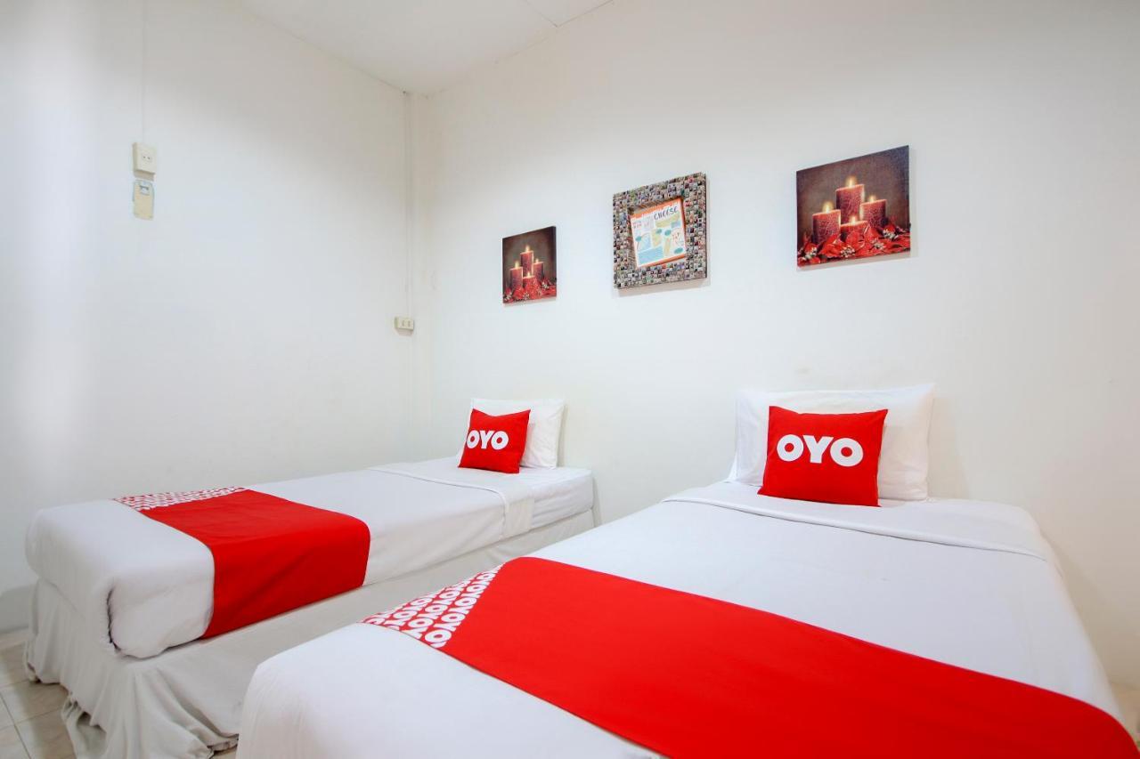 Oyo 1054 Phuket Backpacker Hostel Exterior photo