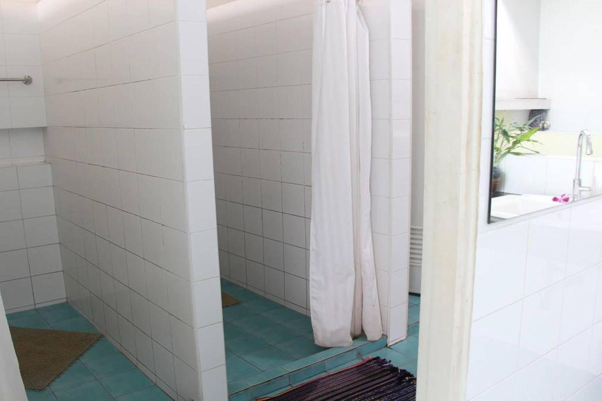 Oyo 1054 Phuket Backpacker Hostel Exterior photo
