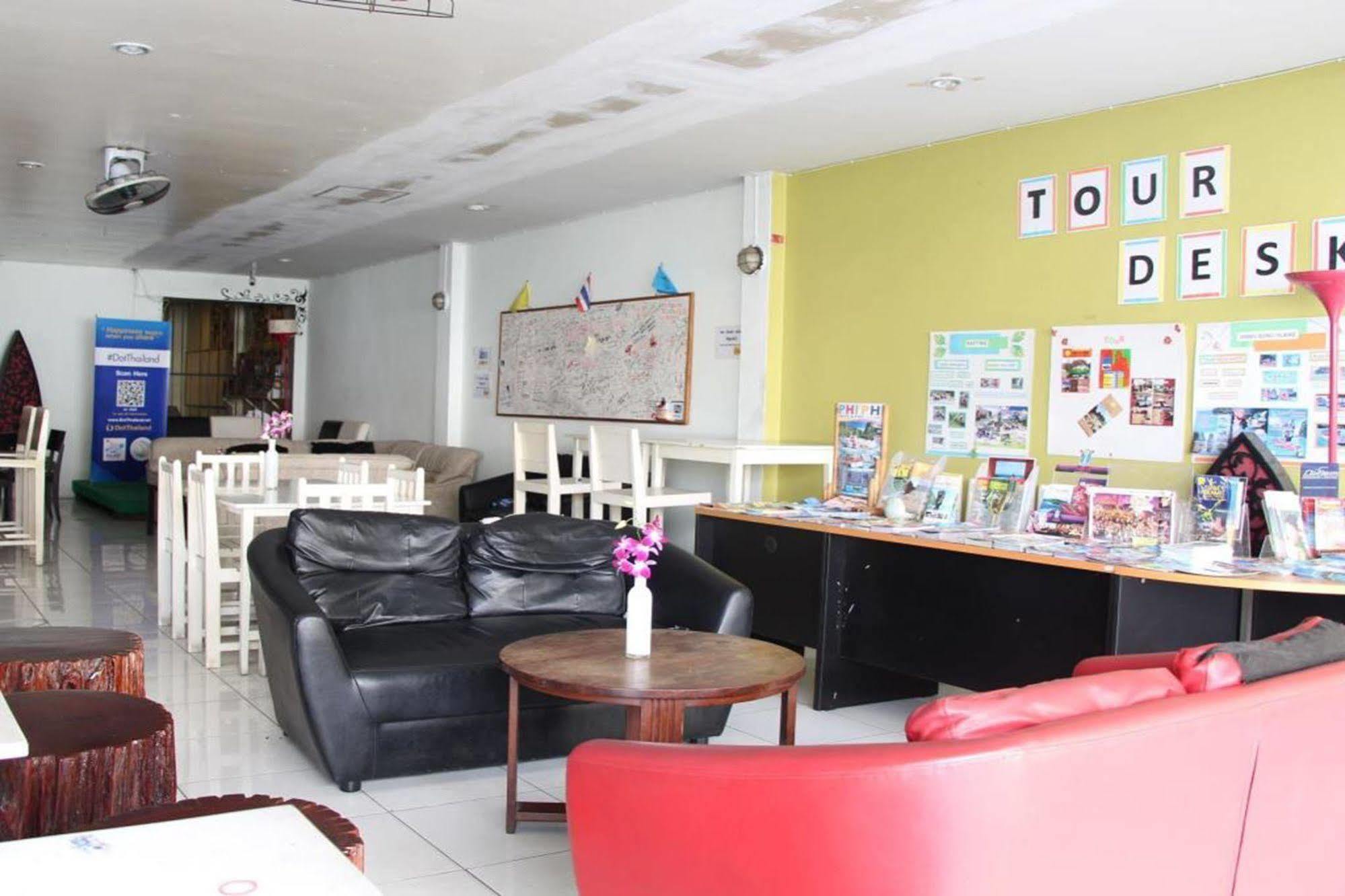 Oyo 1054 Phuket Backpacker Hostel Exterior photo